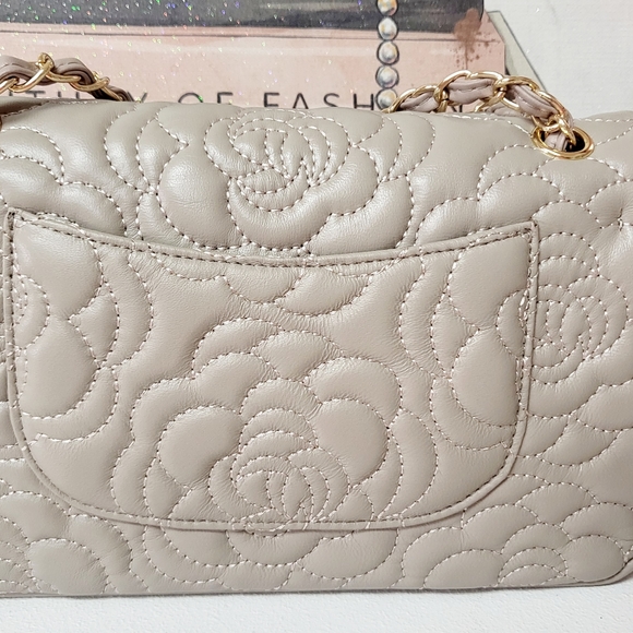 SOLD!! - Genuine Leather Handbag - Picture 2 of 6